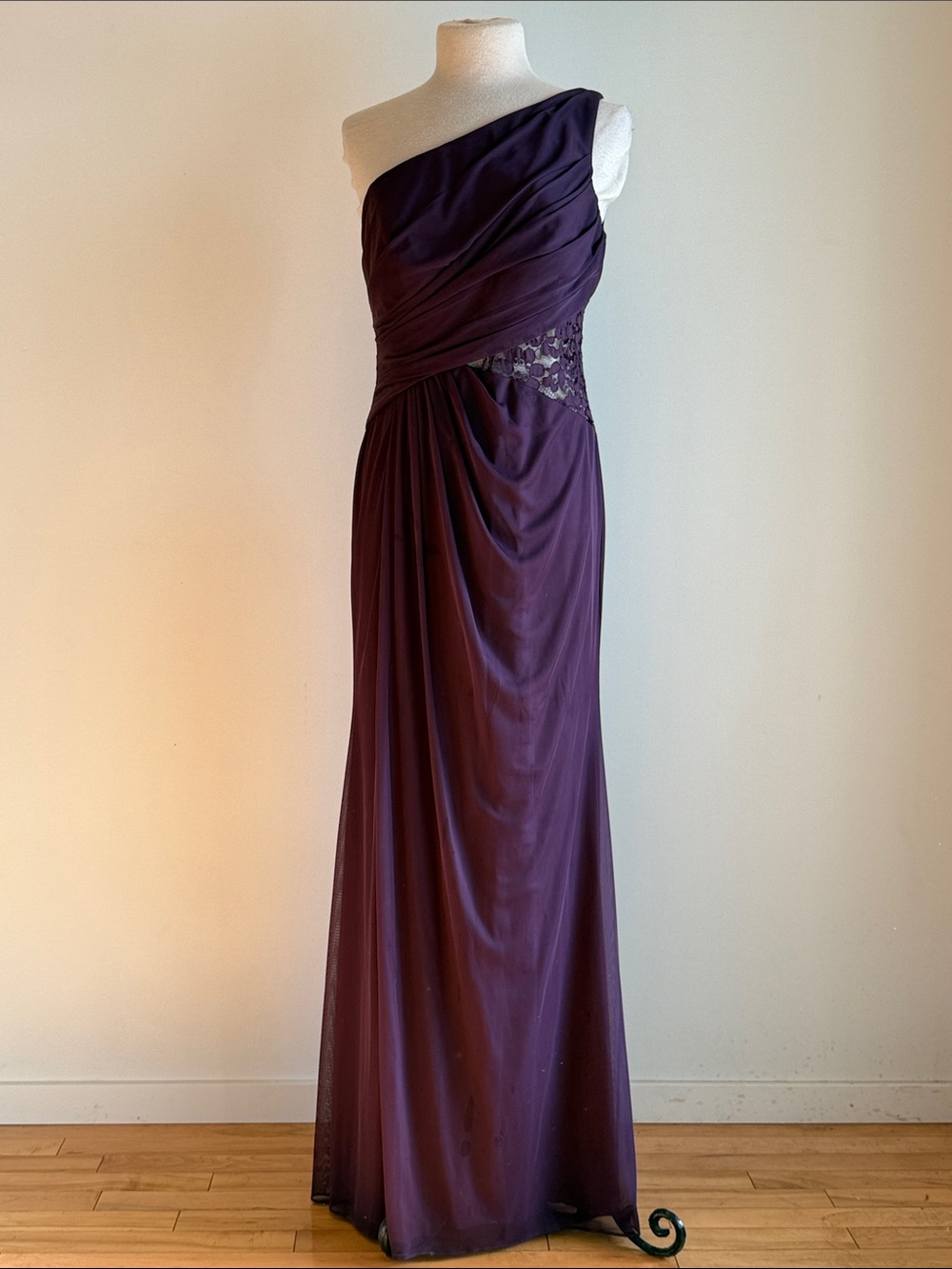 Elegant One-Shoulder Purple Evening Dress